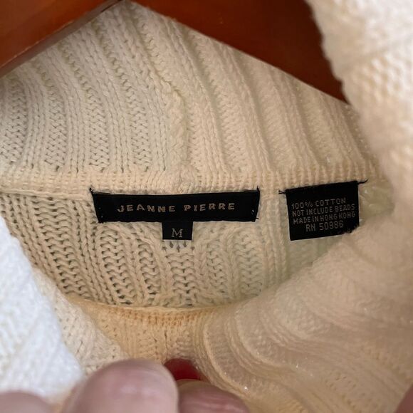 Jeanne Pierre Cream Cable Knit Baby Pearl Embellished Sweater sz M NWOT - Picture 4 of 6